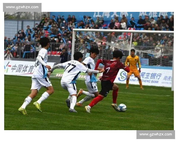 江苏海安博文高中足球队出征全国总决赛 青春风暴剑指冠军 江苏海安博文高中足球队出征全国总决赛 青春风暴剑指冠军